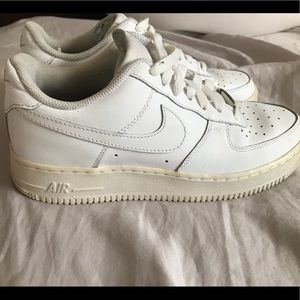 vintage air force 1s